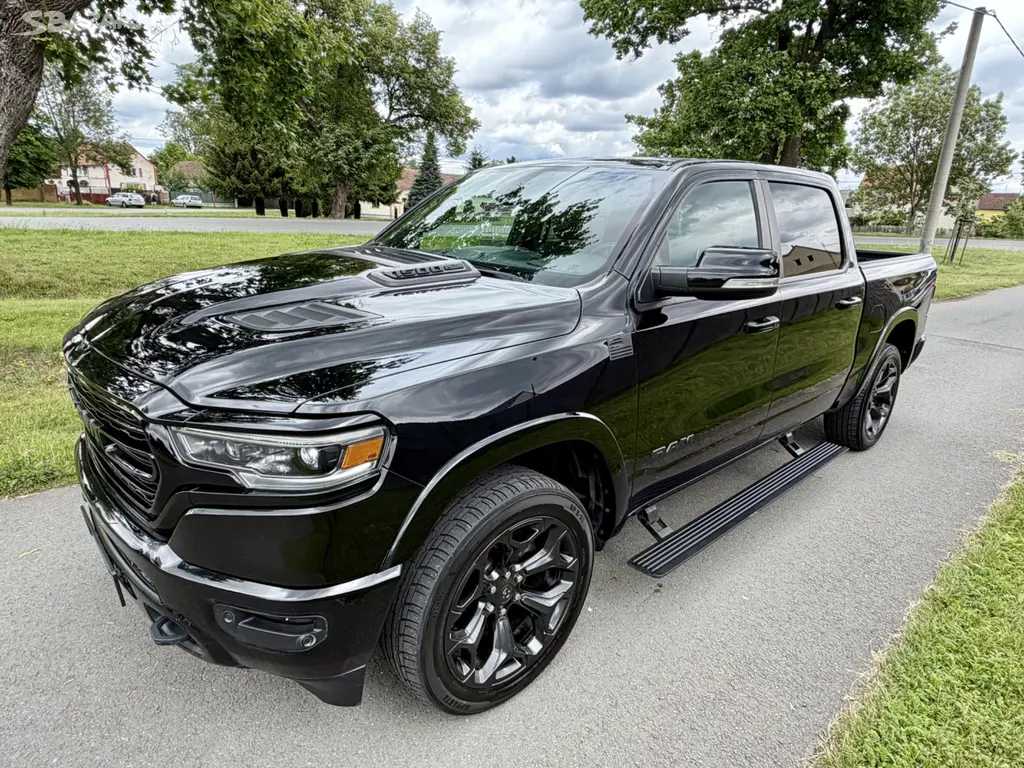 Dodge RAM Limited, LPG, nehavarované, extra stav!